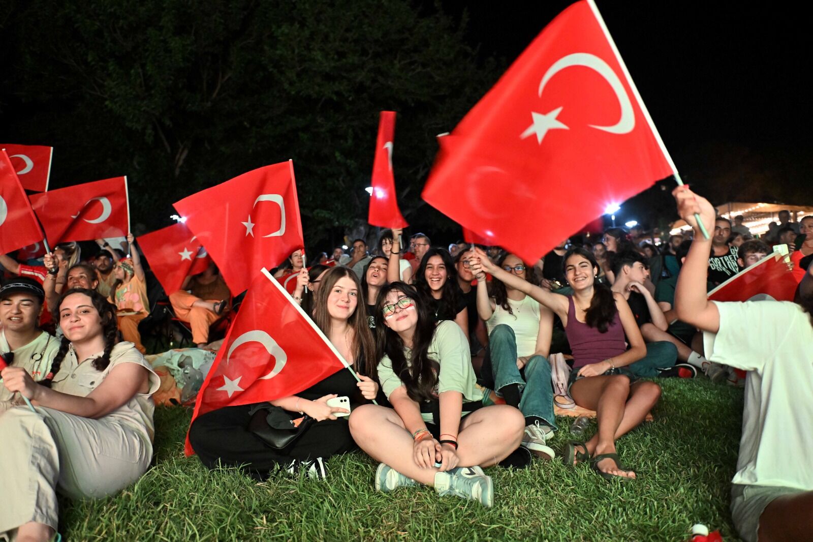 Deni̇zyüzü Dev Ekran (2)
