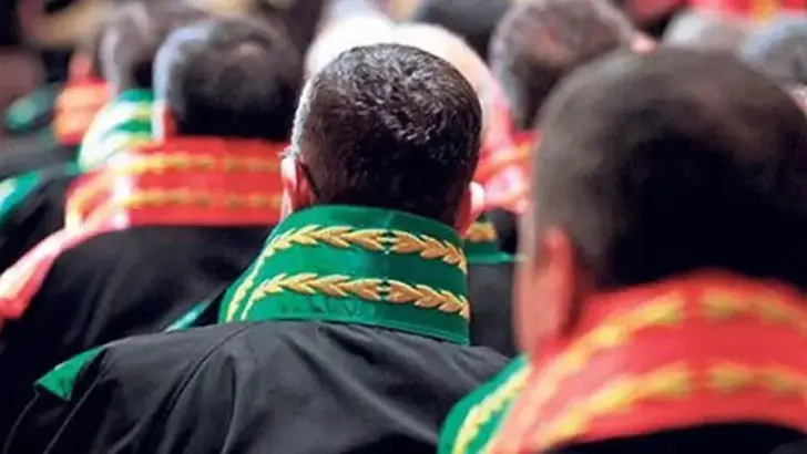 Haki̇mler Savcılar