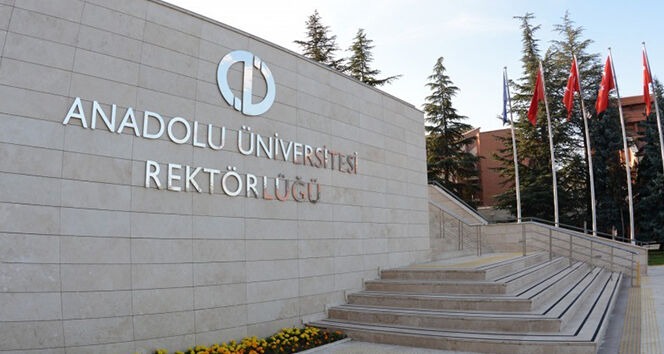 Anadolu Üni̇versi̇tesi̇ Rektörlüğü