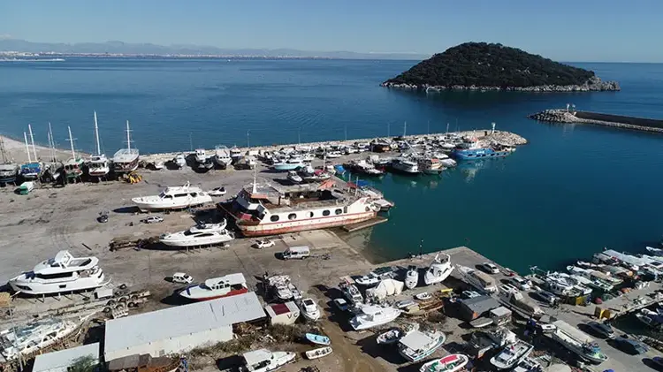 Antalya Balikçi Barinaği 3