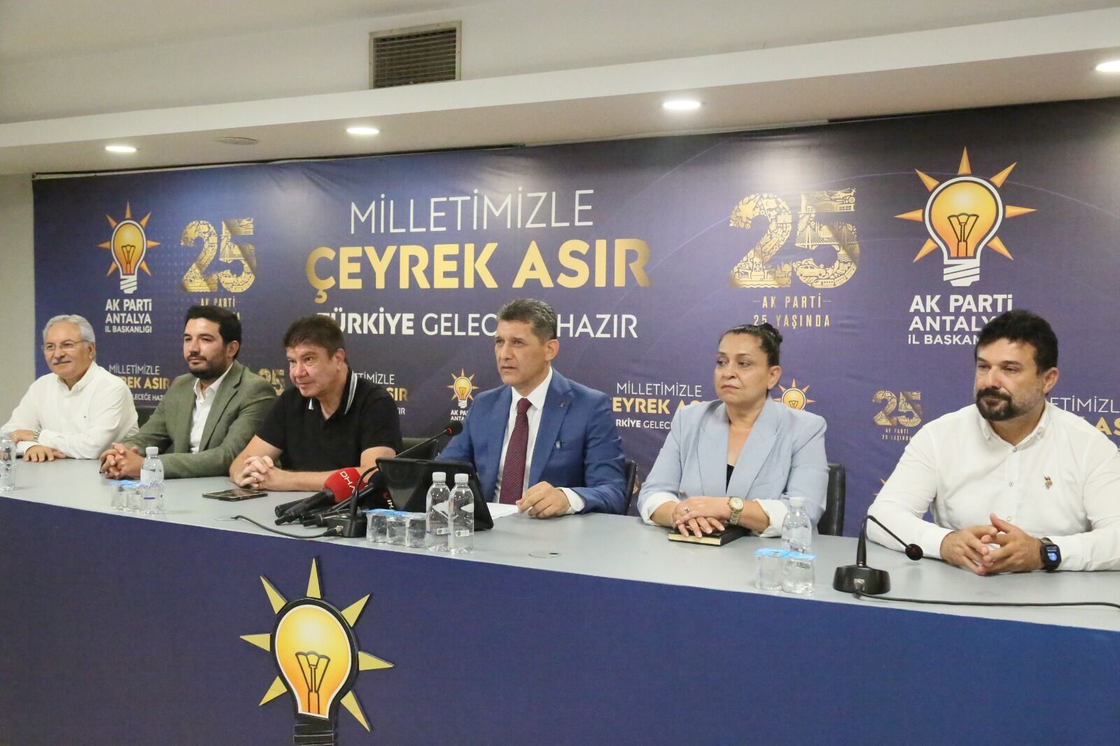 Ak Parti’de 25’Inci Yil Coskusu 1452076 431959 (1)