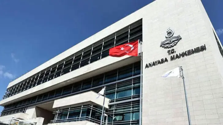 Anayasa Mahkemesi̇