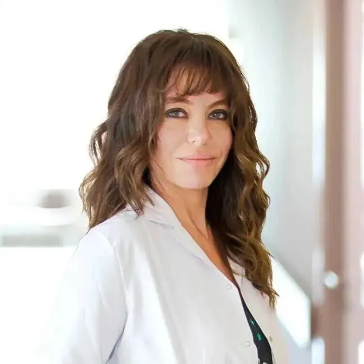 Ayşe Çallıoğlu-1