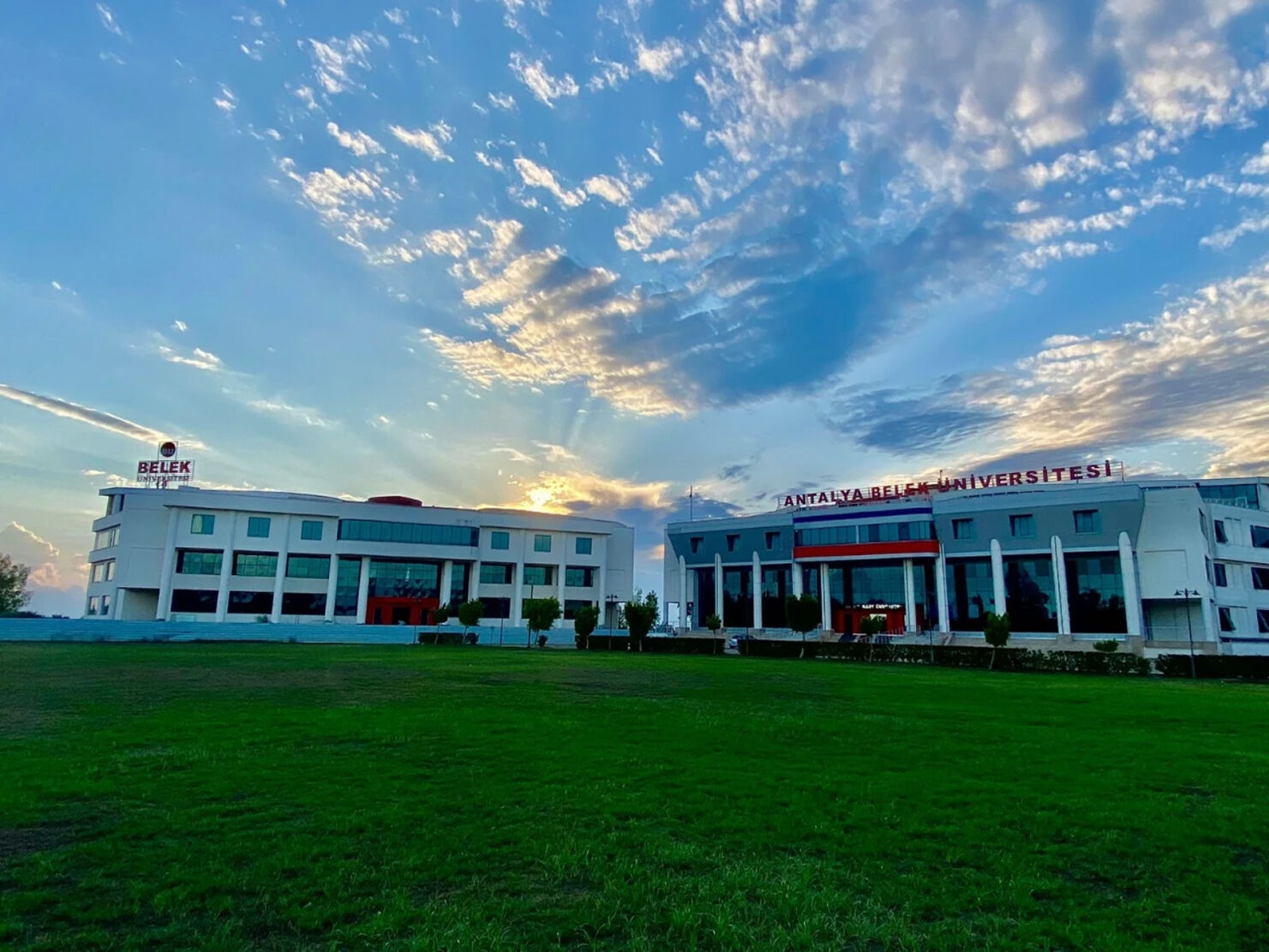 Antalya Belek Üniversitesi’ne yoğun talep
