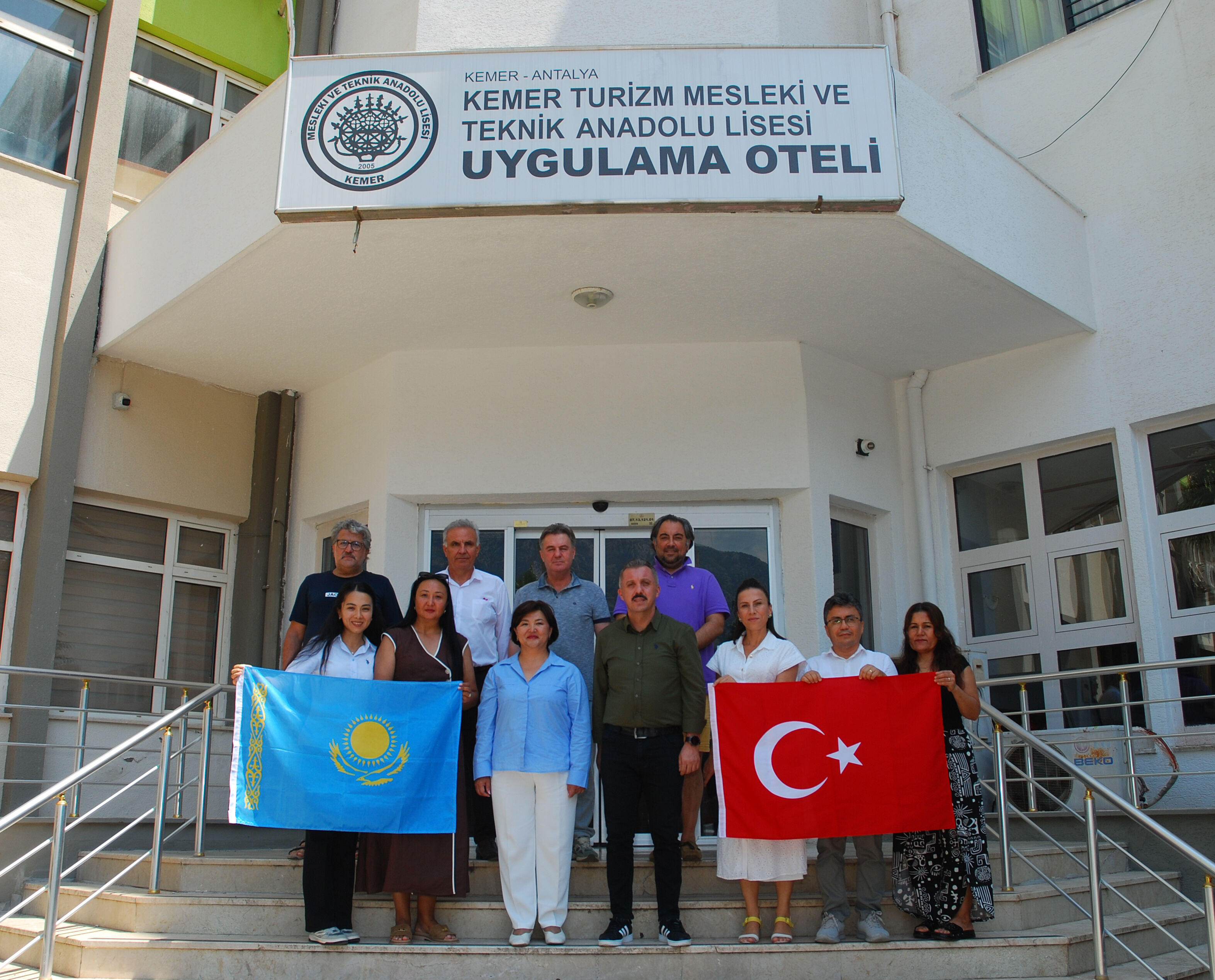 Kemer Ile Almati Arasinda Egitimde Is Bi 1452582 432118 (1)