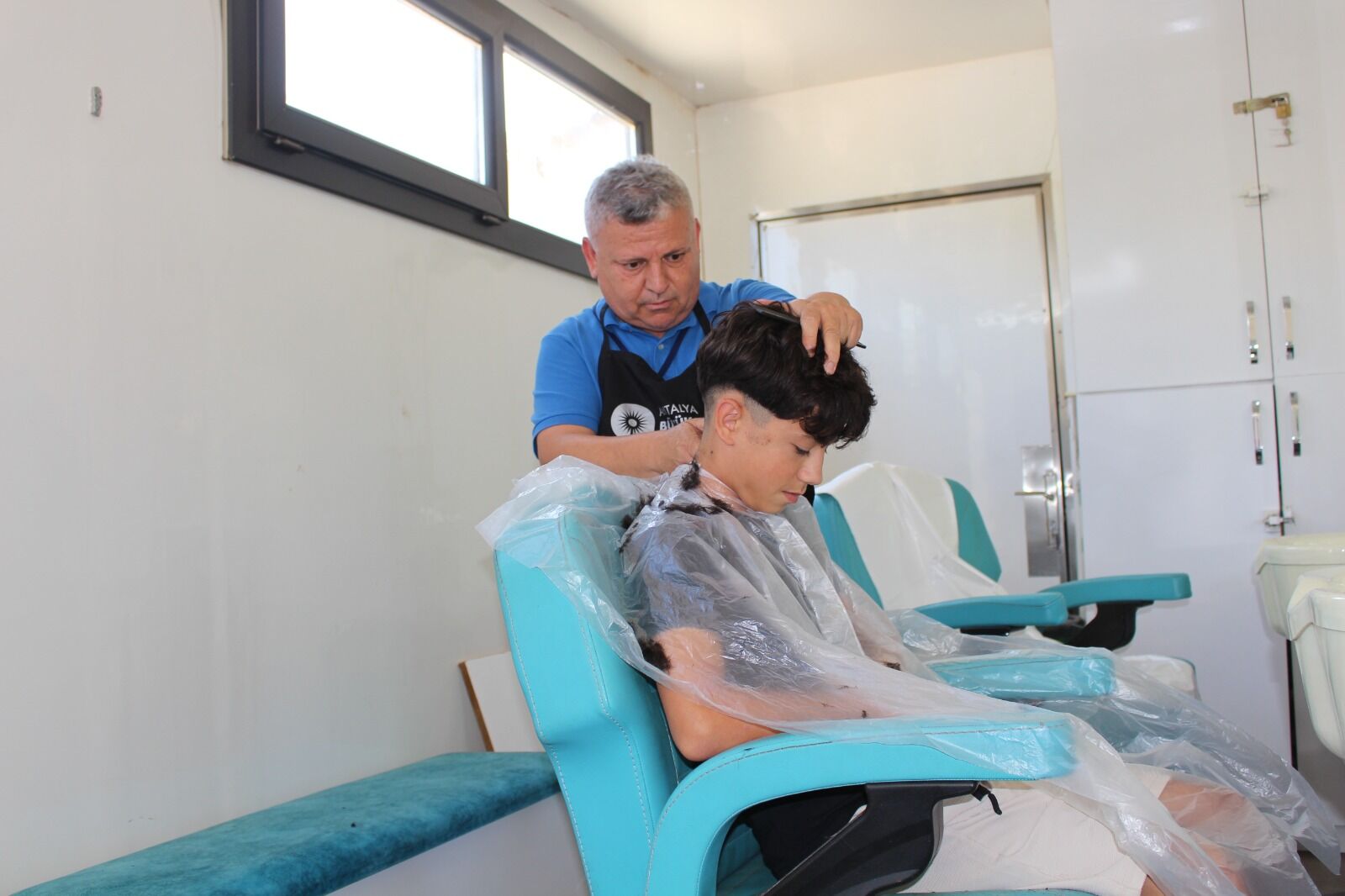 Mobil Kuaför Tırı Yaylalarda (13)