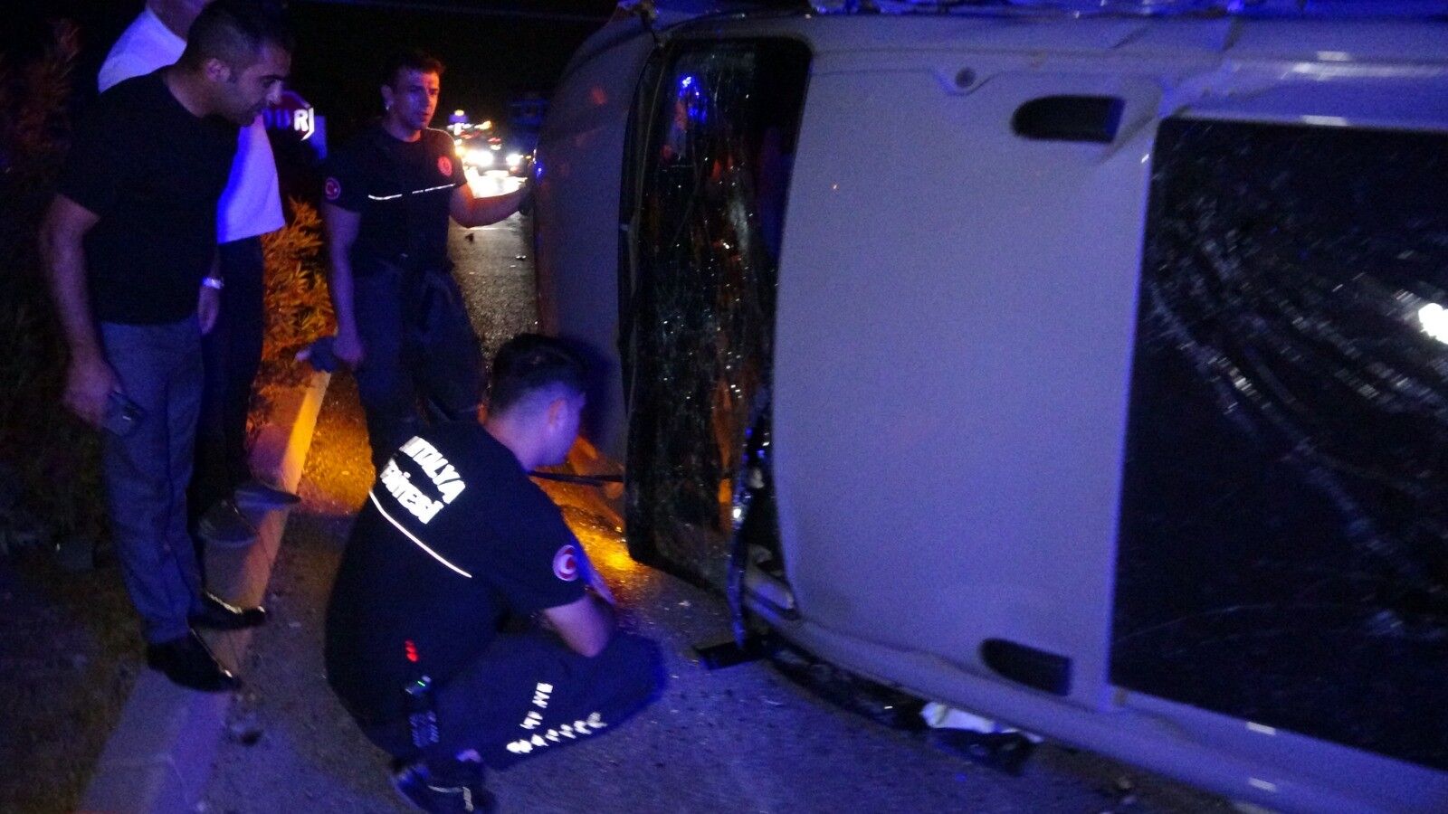 Manavgat'ta kırmızı ışık ihlali kazaya neden oldu