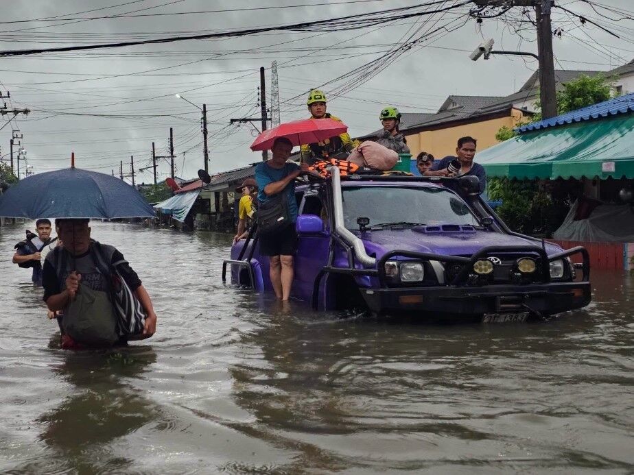 Bangkok'u sel vurdu