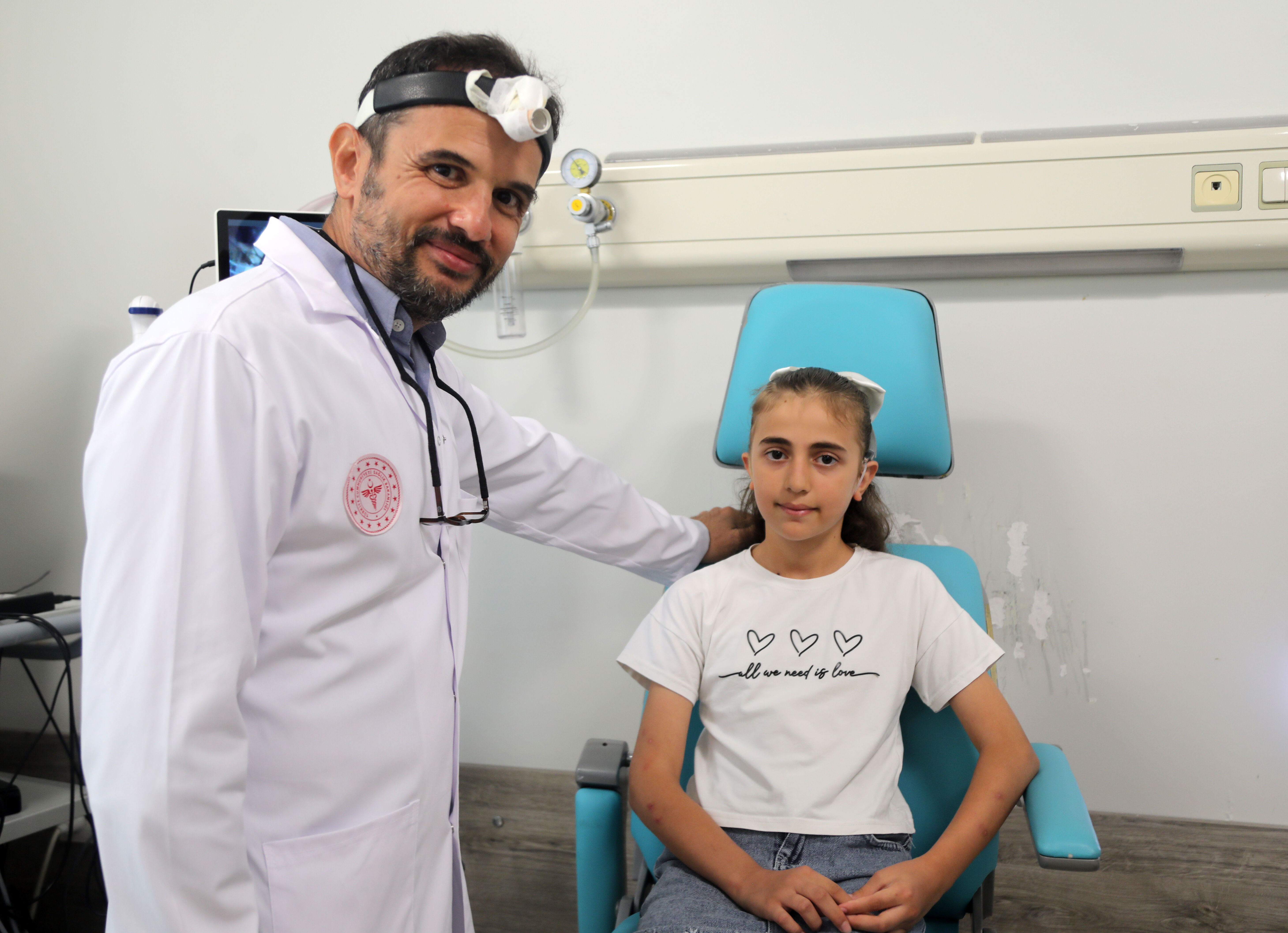Çocuklukta işitme kaybına 'biyonik kulak' çözümü