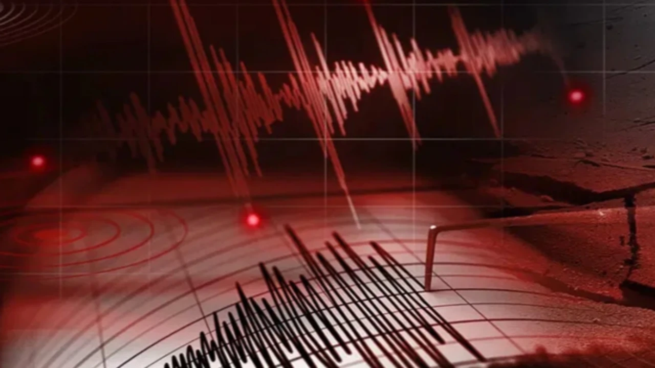 Antalya’da peş peşe 5 deprem!