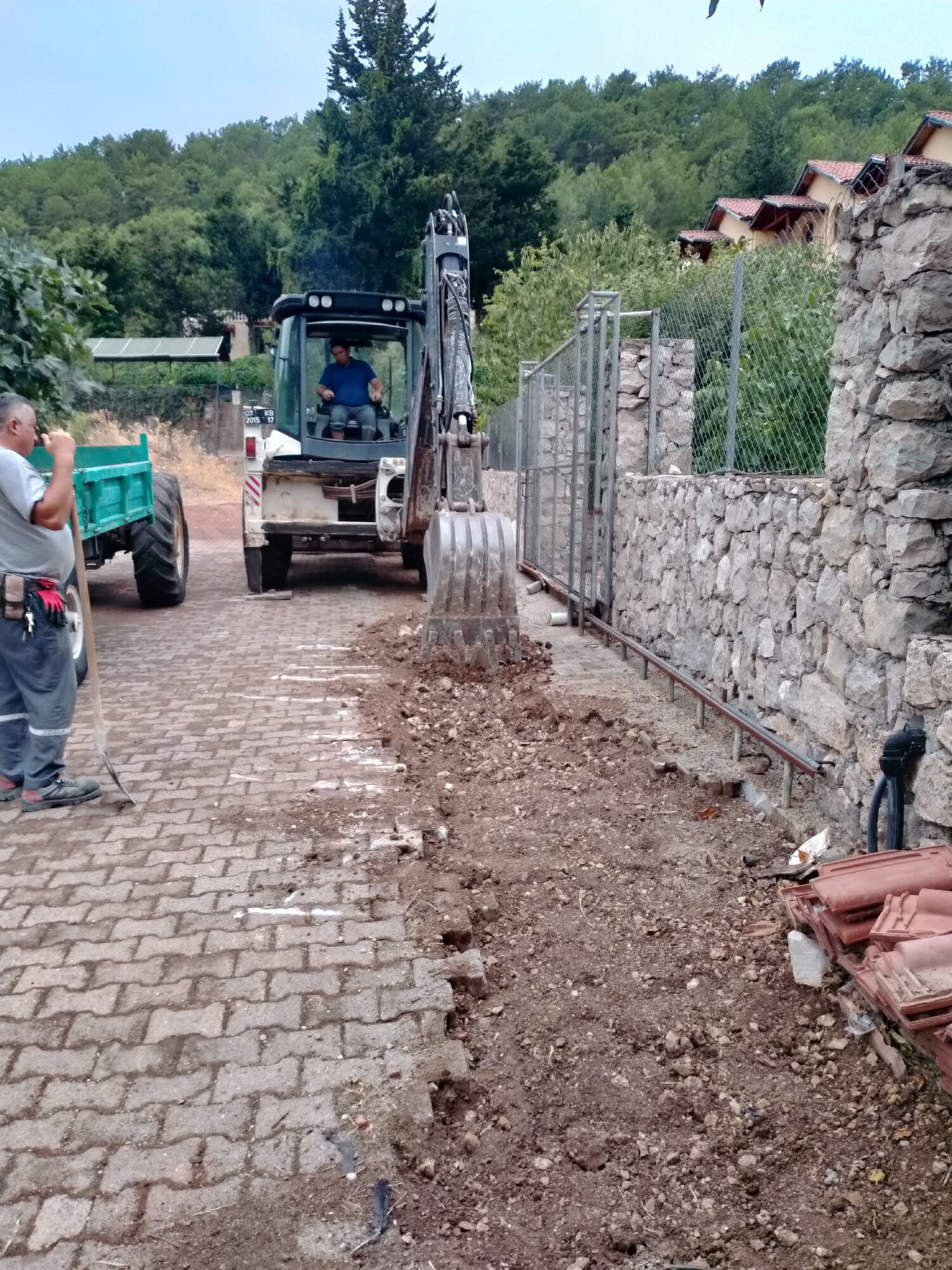 Kemer'de altyapı çalışmaları