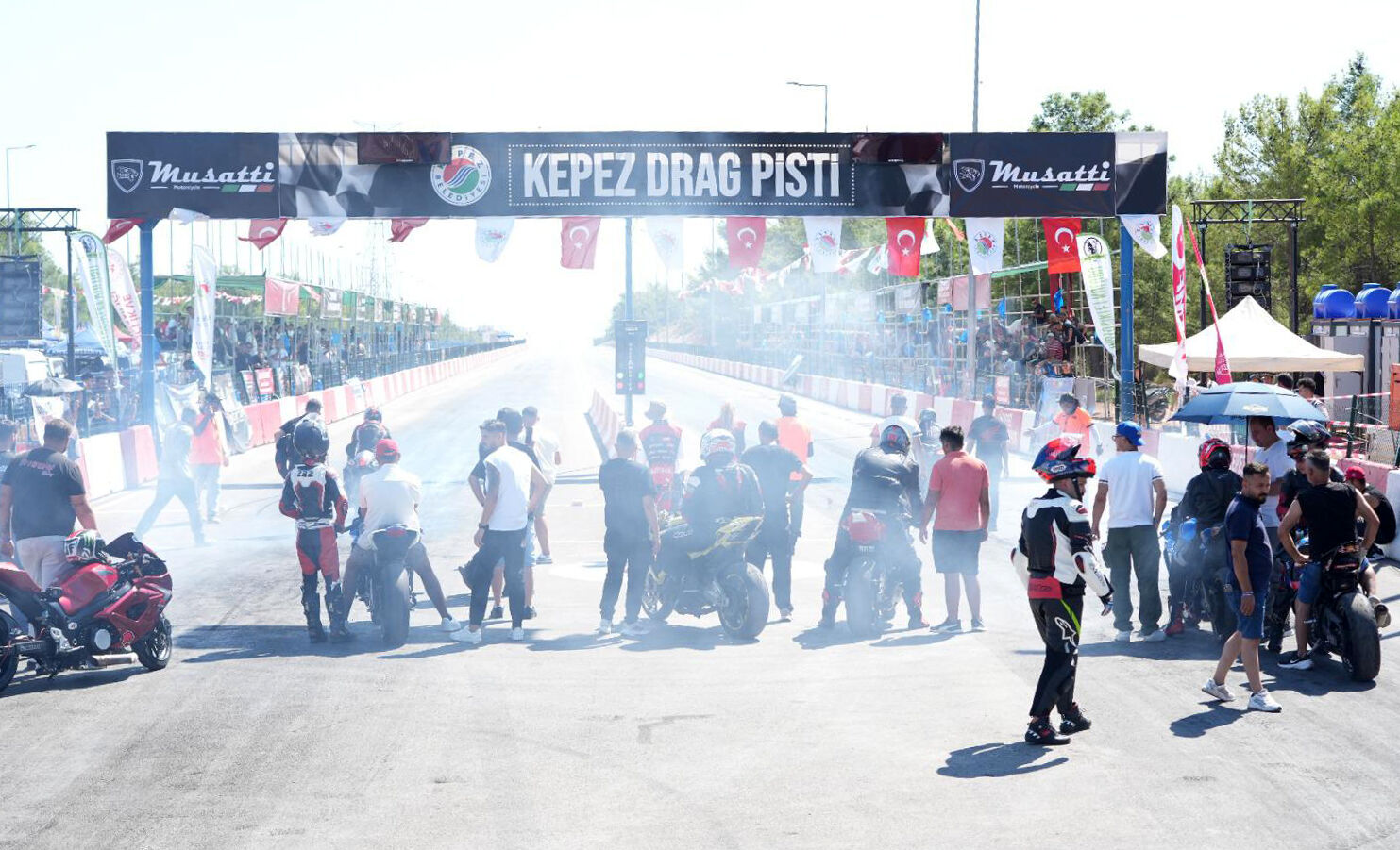 Kepez’de Moto Drag heyecanı