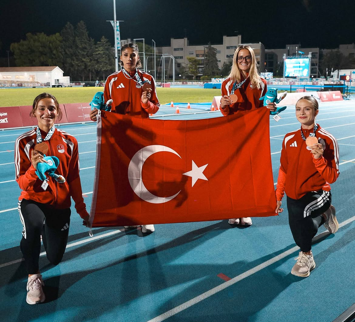 Kadınlar 4X400M Bayrakta Bronz Madalya 🥉🇹🇷Taranto 2026 Akdeniz Oyunları’nda Ülkemizi Atletizm