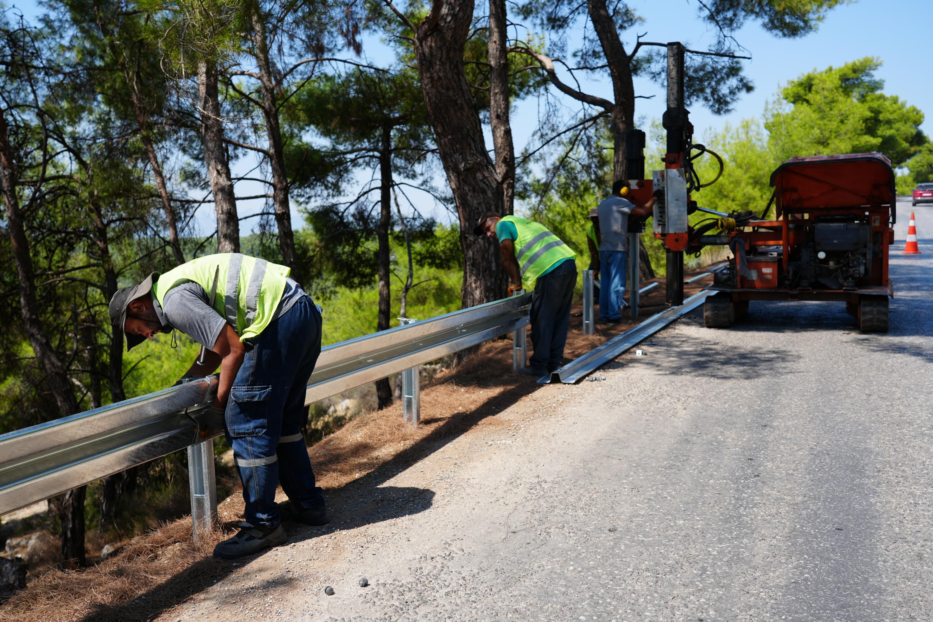 Kepezde Ulasim Guvenligi Icin Yollara ‘ Oto Korkuluk 8