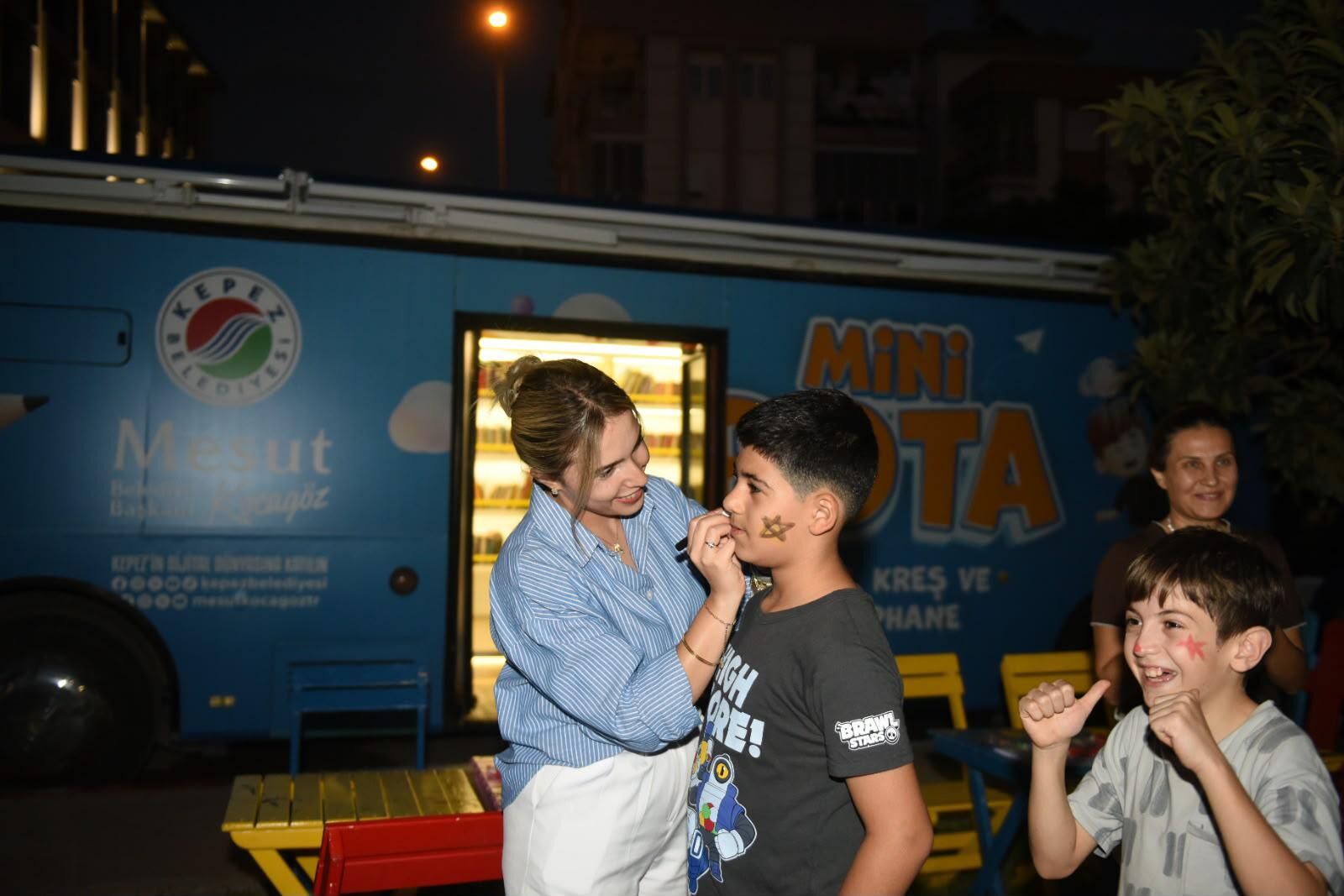 Sahne Kepez Bu Kez Safak Mahallesinde Kuruldu 4