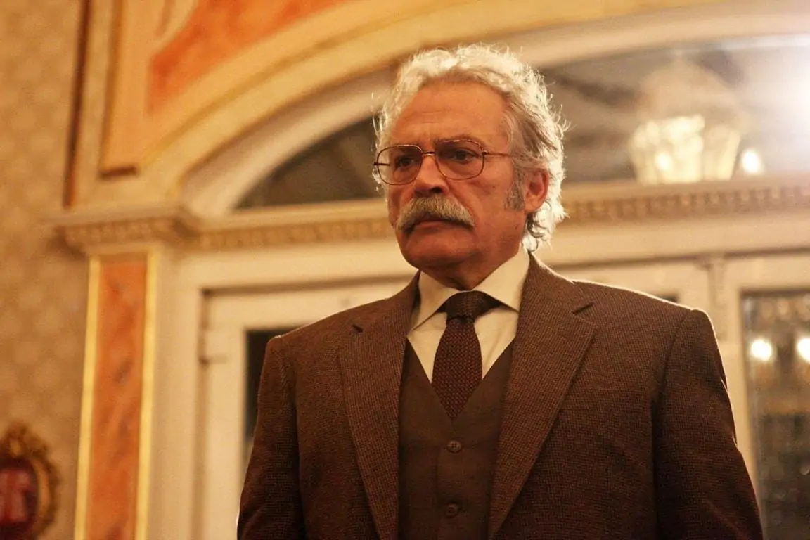 Şahsiyet Haluk Bilginer Baba