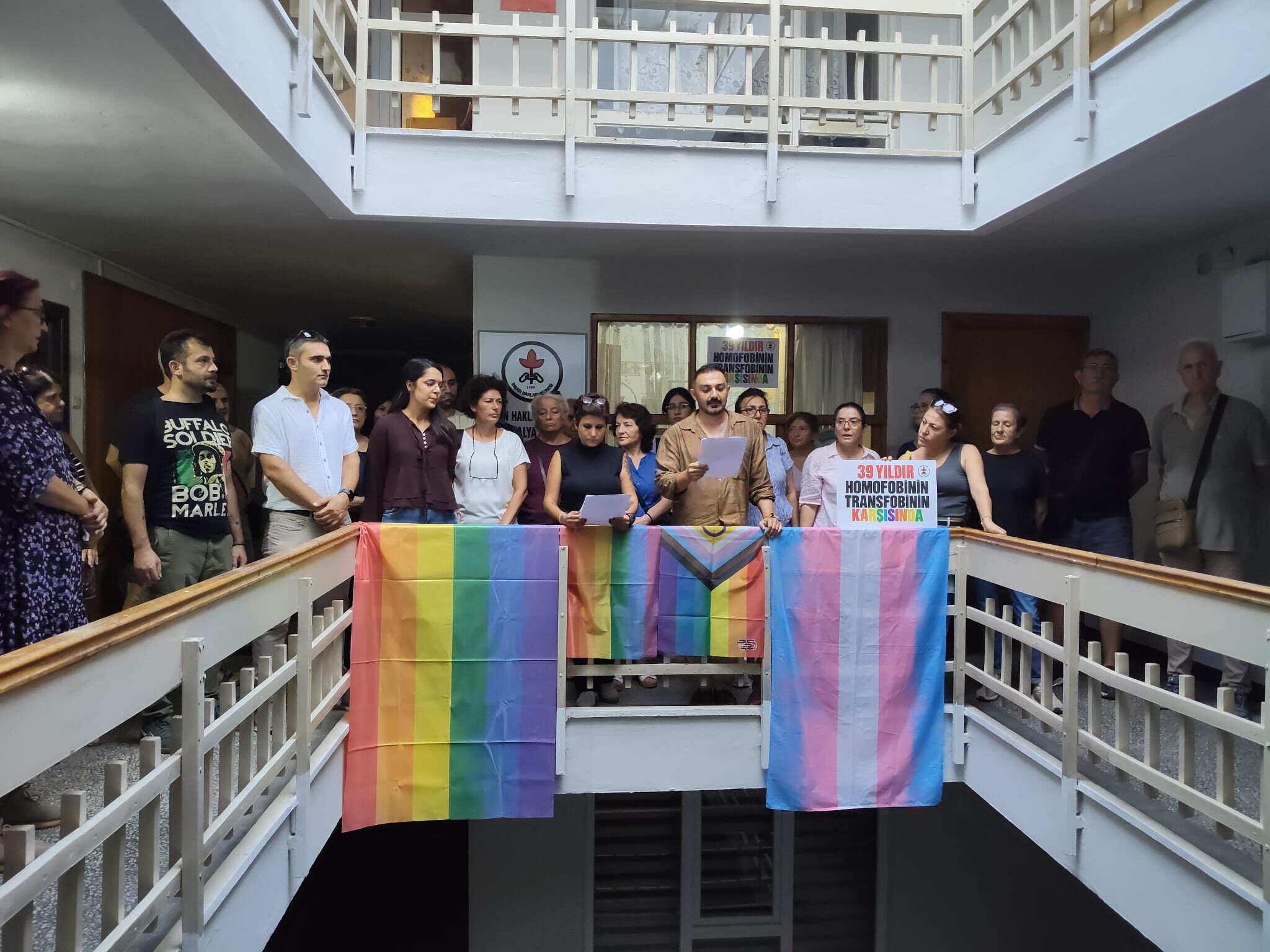 Aileyi koruma politikasına Antalya’dan tepki