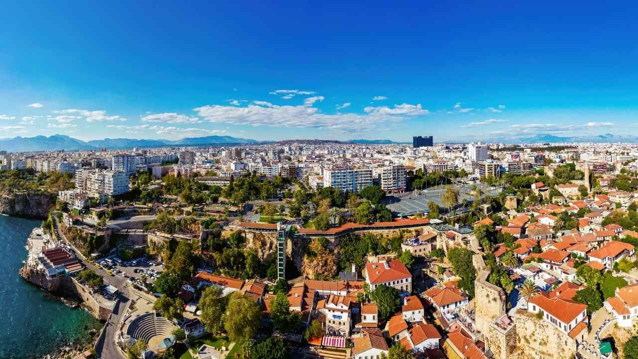 Oral: Antalya kültür ve sanatın da başkentlerinden biri olabilir