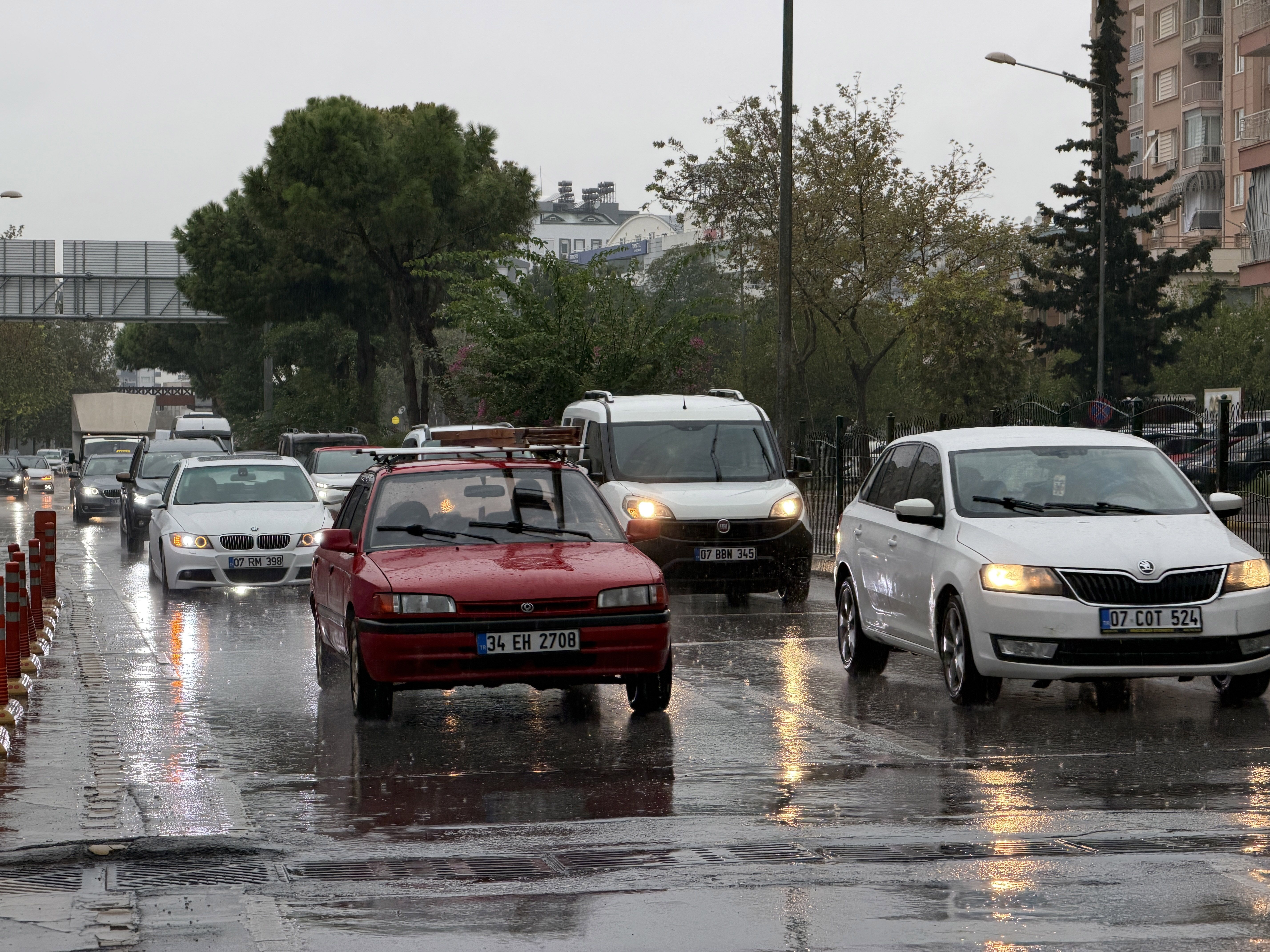 Antalya'da sağanak etkili oldu