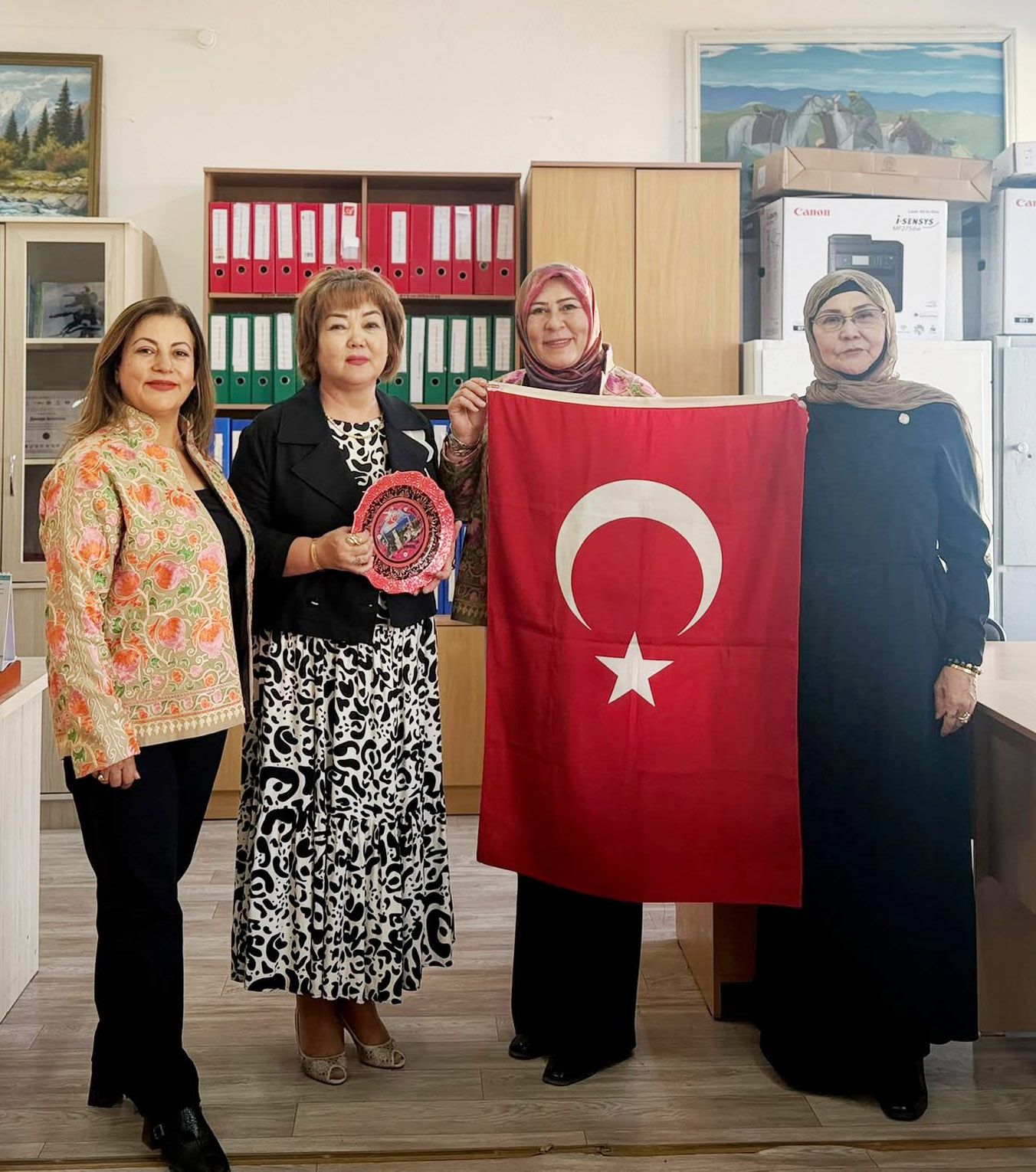 Antalyalı yazara büyük ilgi
