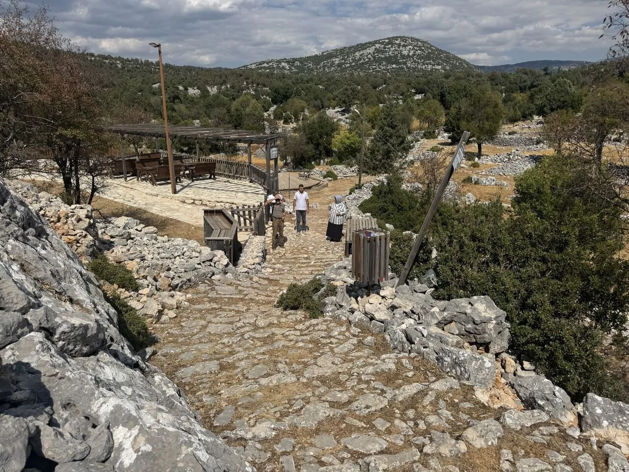 Akseki̇ Döşeme Yolu
