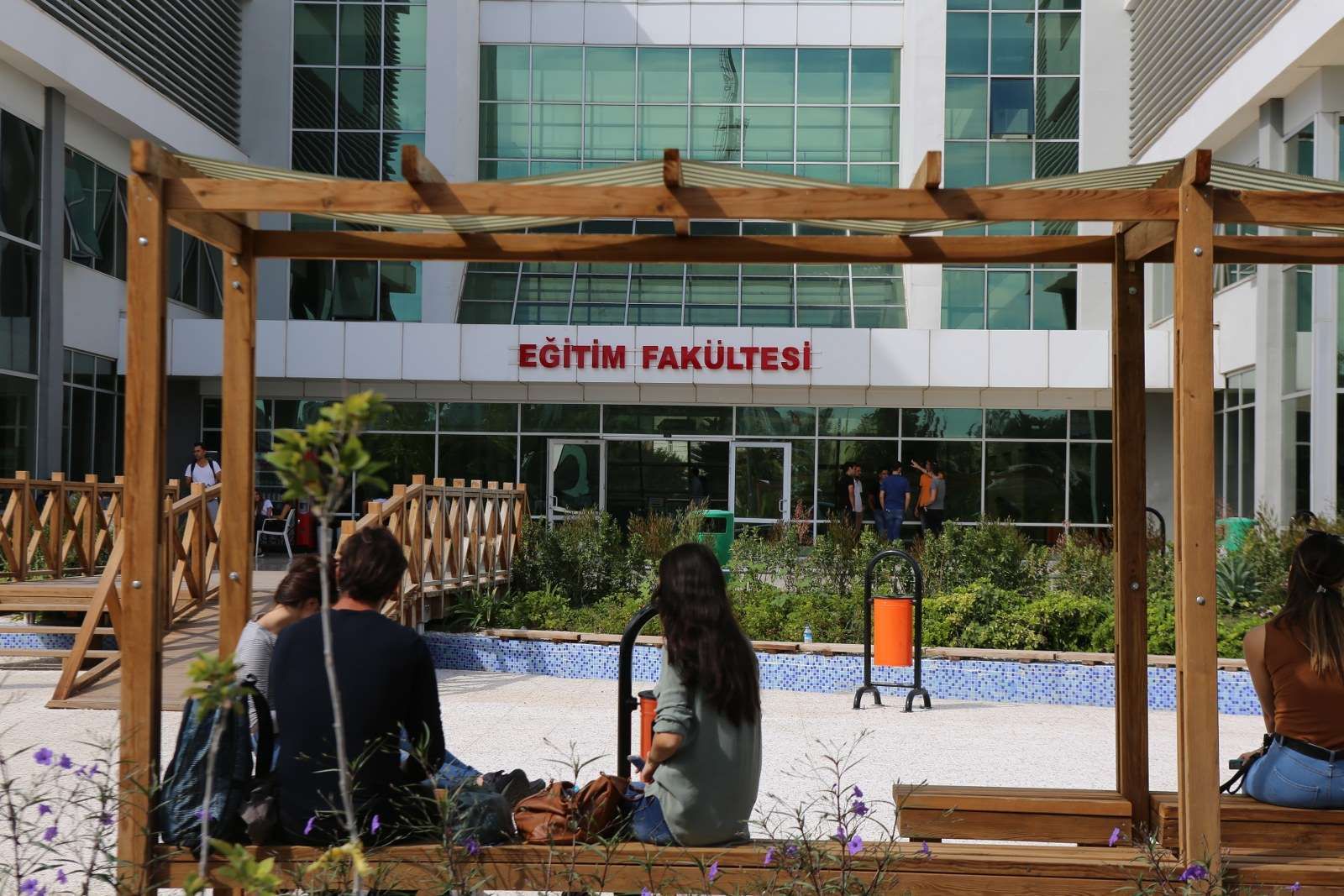 Eği̇ti̇m Fakültesi̇