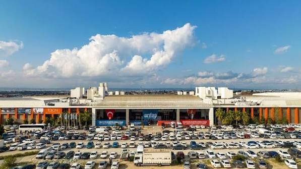 Antalya’da ATSO seçimi nedeniyle yollar kapatıldı