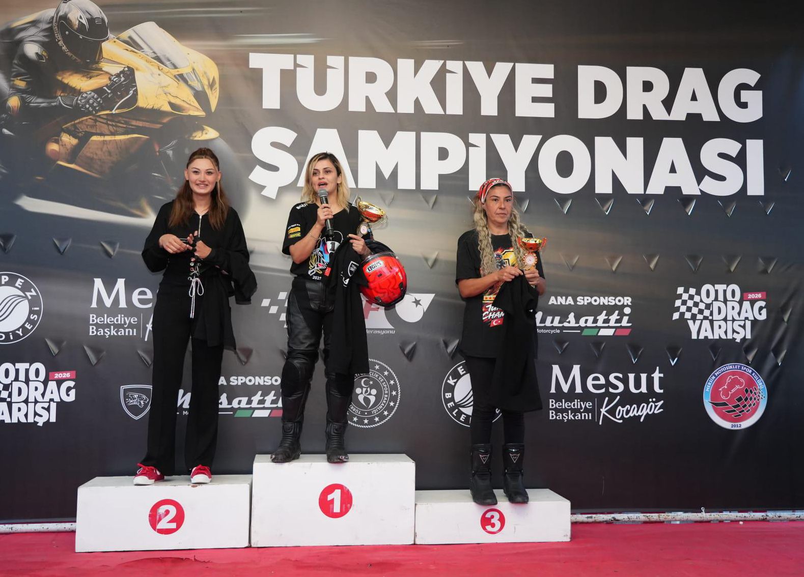 T U R K I Y E D R A G S A M P I Y O N A S I N I N 4. A Y A K Y A R 1575168 468494