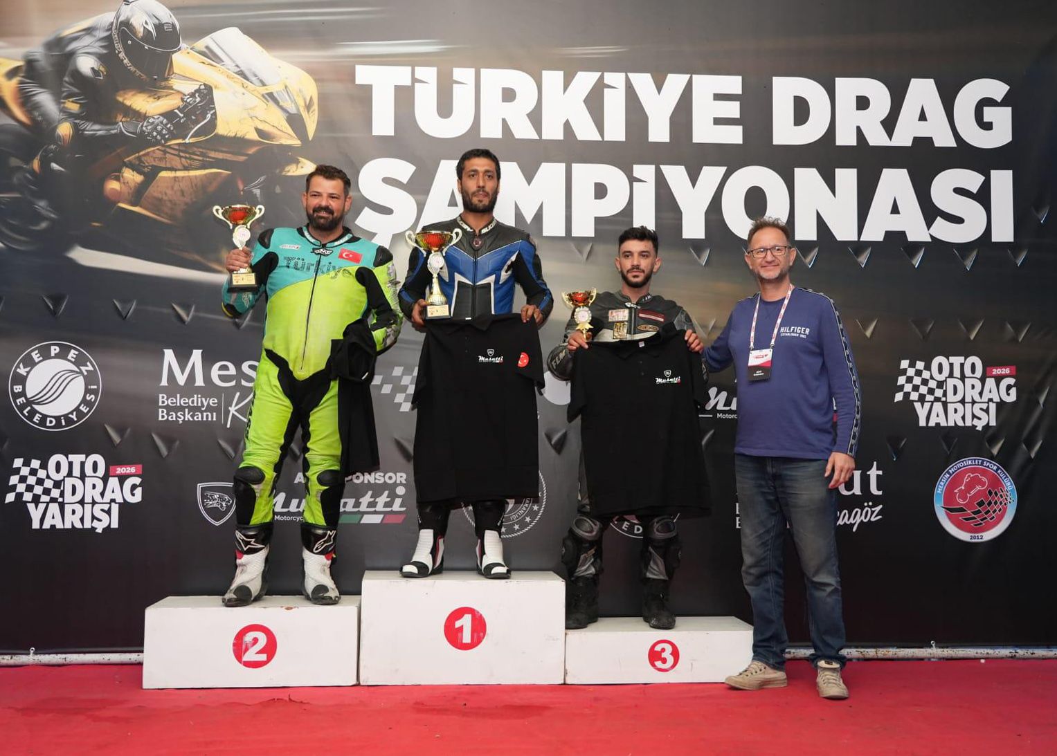T U R K I Y E D R A G S A M P I Y O N A S I N I N 4. A Y A K Y A R 1575169 468494