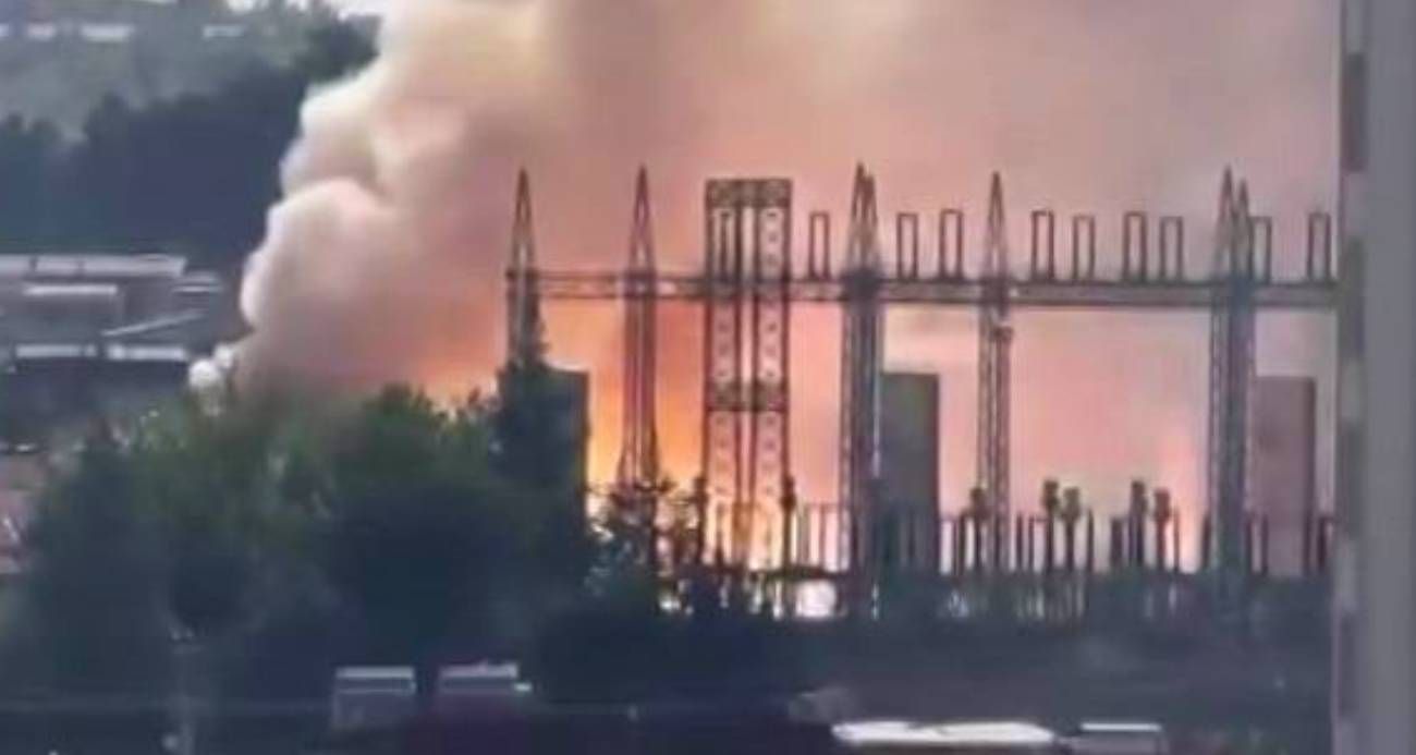 Trafo bomba gibi patladı