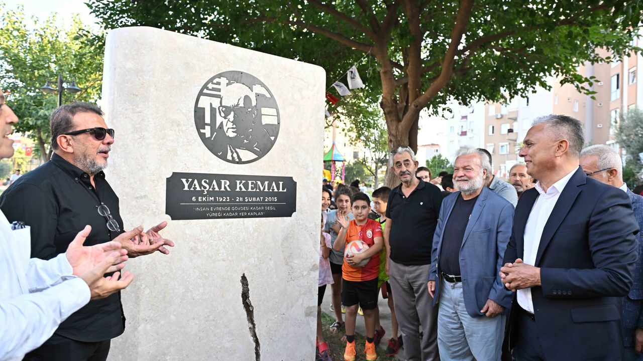 Yaşar Kemal Muratpaşa’da anıldı