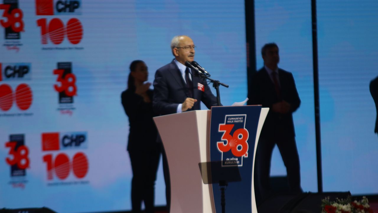 Kılıçdaroğlu ve Özel, genel başkanlık için yarışacak