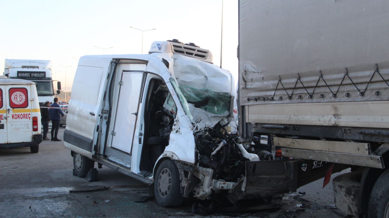 Antalya'da feci kaza: 1 ölü 1 yaralı