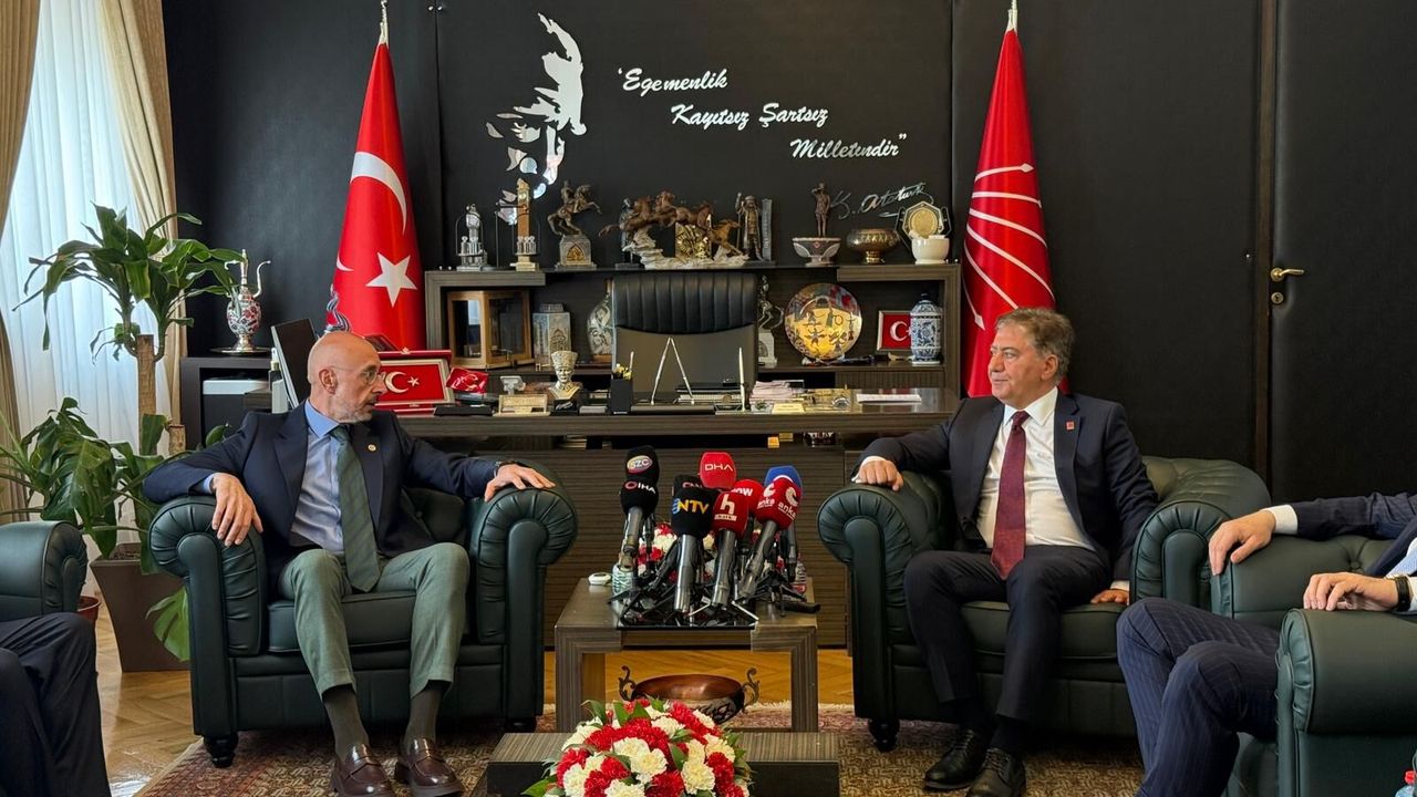 CHP TBMM Grubu'nda bayramlaşma
