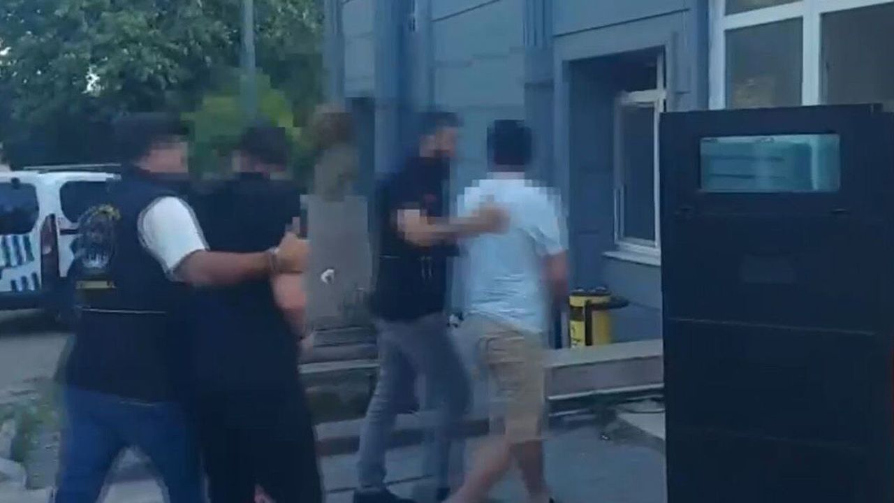 Nişanlısının önünde bıçaklanarak öldürüldü