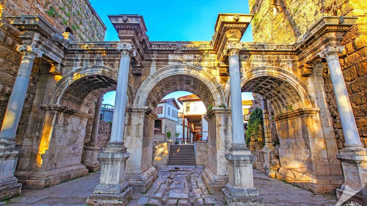 Kültürel mirasın geleceği Antalya’da konuşulacak
