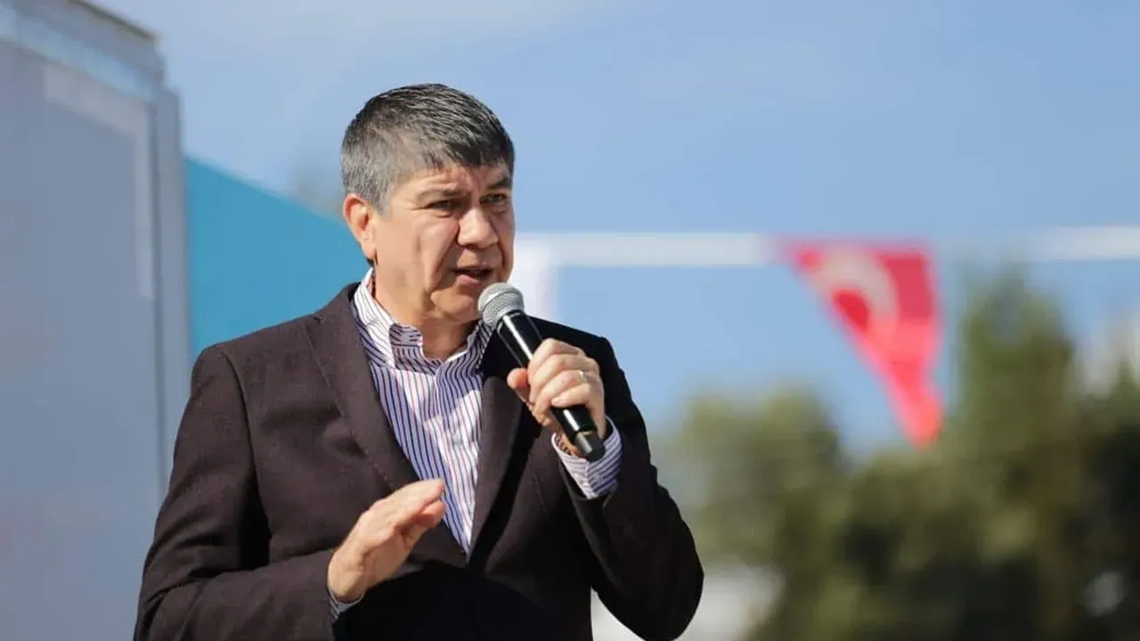 Menderes Türel’den yıllar sonra bir ilk