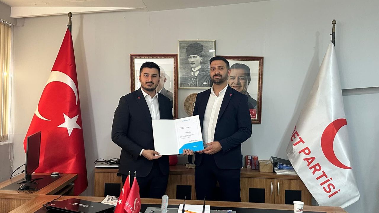 Saadet Antalya Gençlik Kolları'nda bayrak değişimi