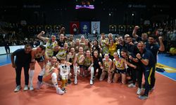 Fenerbahçe Opet finalde