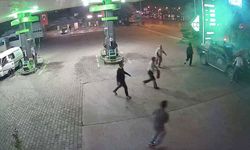 Seyir halindeki kamyonetin motoru yandı