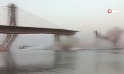 Hindistan'da köprü çöktü