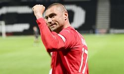 Burak Yılmaz futbolu bıraktı