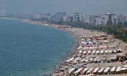 Antalya bayramda 700 bin turist ağırladı