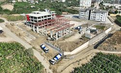 Başkan Yücel Mahmutlar'da