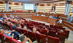 ATSO Meclisi’nde Süleyman Demirel krizi