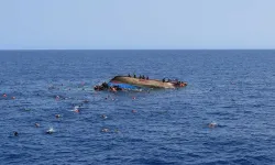 Göçmen teknesi alabora oldu: 6 ölü