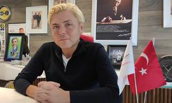 Cömertoğlu ailesinden çocuklara kırtasiye desteği!