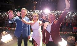 Alanyalılar Funda Arar'la coştu