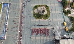 Miniklerden Cumhuriyet koregrafisi