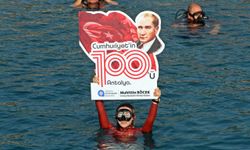 Dünya rekortmeni bu kez Cumhuriyet için daldı